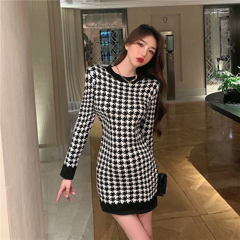 Slim-fit Round Neck Long-sleeved Knitted Dress